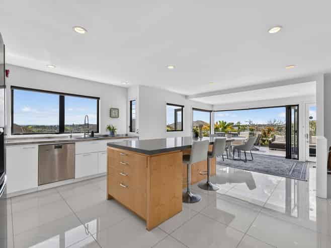 11 Waiatarua Road, Remuera