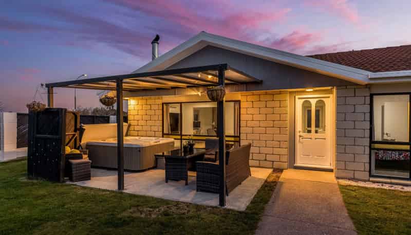 44 Reginald Street, Burwood
