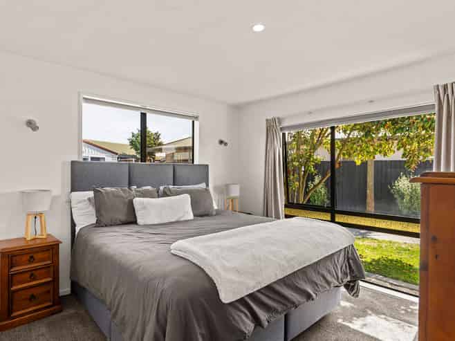 44 Reginald Street, Burwood