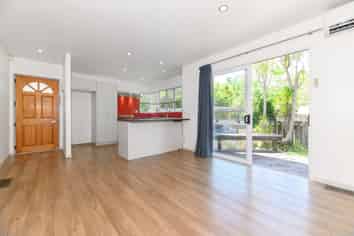 2/79 Mountbatten Avenue, Hillcrest