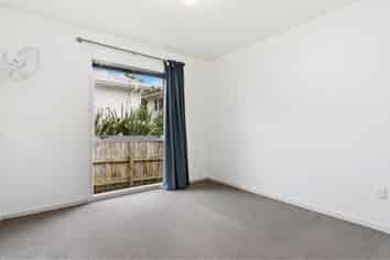 2/79 Mountbatten Avenue, Hillcrest
