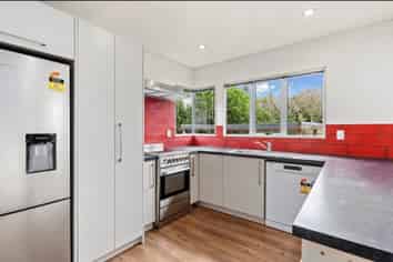 2/79 Mountbatten Avenue, Hillcrest