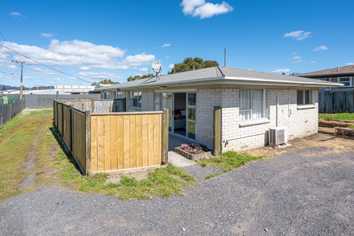 87 Lisa Crescent, Mangakakahi