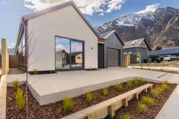 40 Rowe Drive, Jacks Point