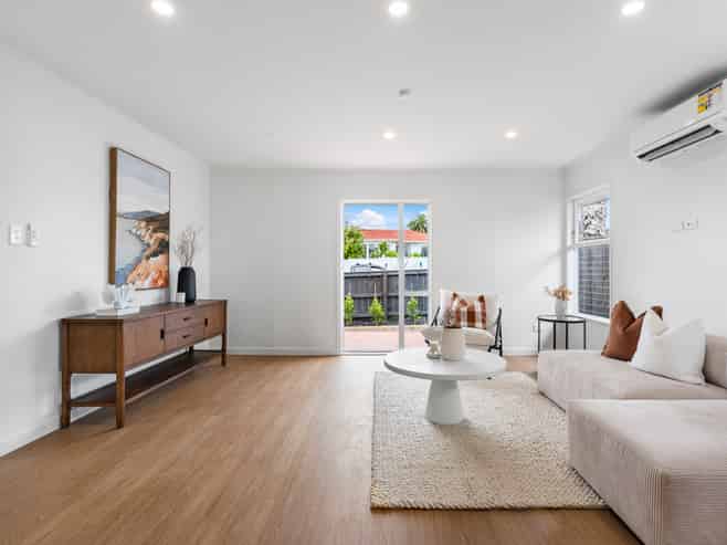 46 Fairclough Road, Beach Haven