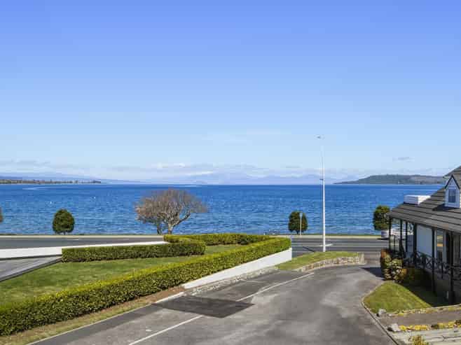 7/116 Lake Terrace, Taupo