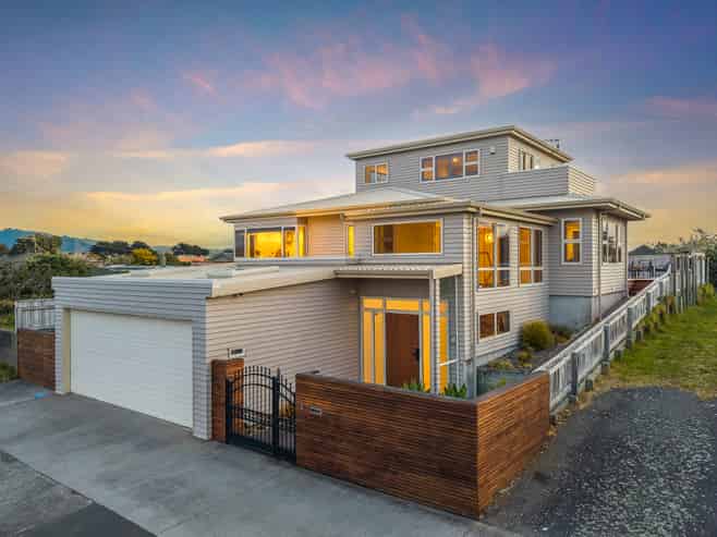 6 Mahana Road, Paraparaumu Beach