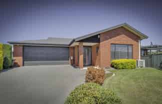 12 Highwood Lane , Burnside