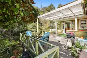 103 Teal Valley Road, Hira
