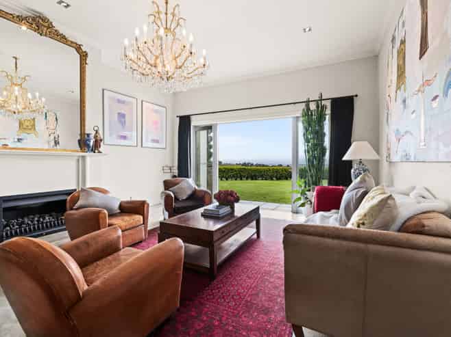 137 Black Barn Road, HAVELOCK NORTH