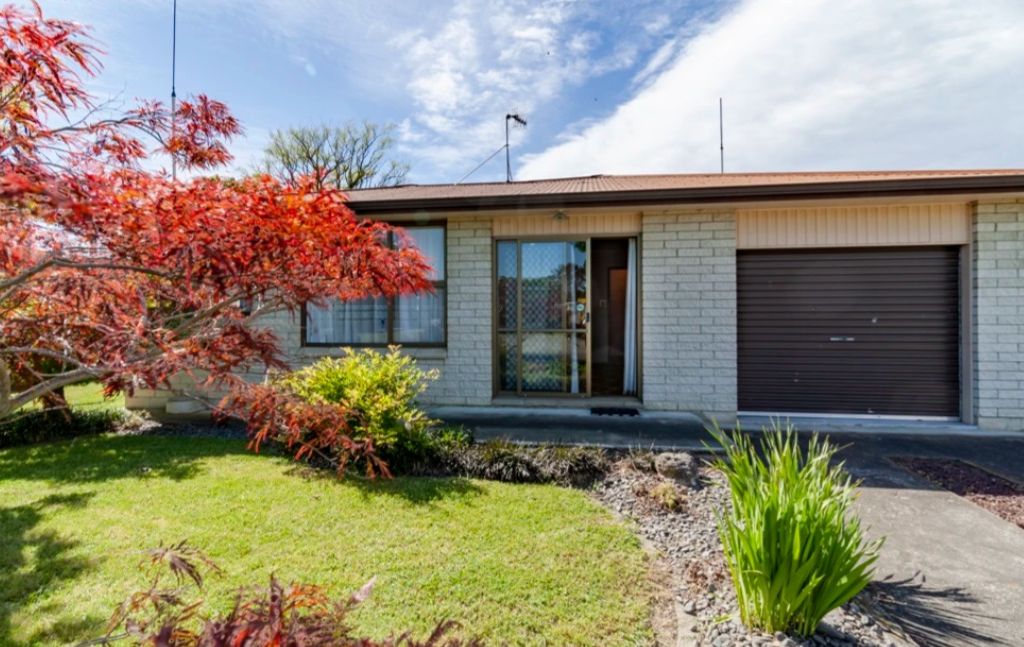 Sunny Two Bedroom Home in Flaxmere 1