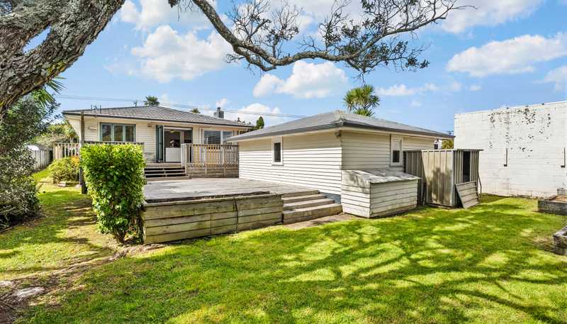 118 Taikata Road, Te Atatu Peninsula