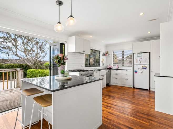 118 Taikata Road, Te Atatu Peninsula