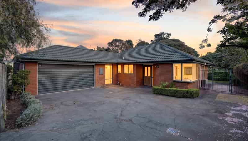2/245 Wainoni Road, Avondale