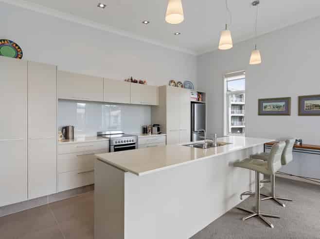 3 Eaves Bush Parade, Orewa
