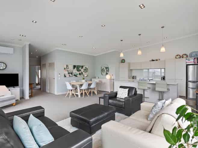 3 Eaves Bush Parade, Orewa