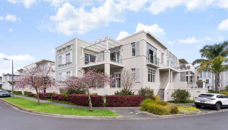 3 Eaves Bush Parade, Orewa
