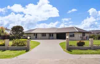 9 Goble Road, Clarks Beach