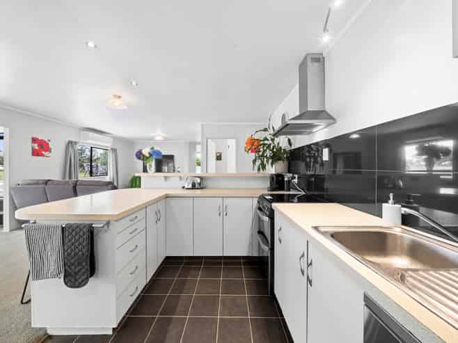 299A Clarks Beach Road, Clarks Beach