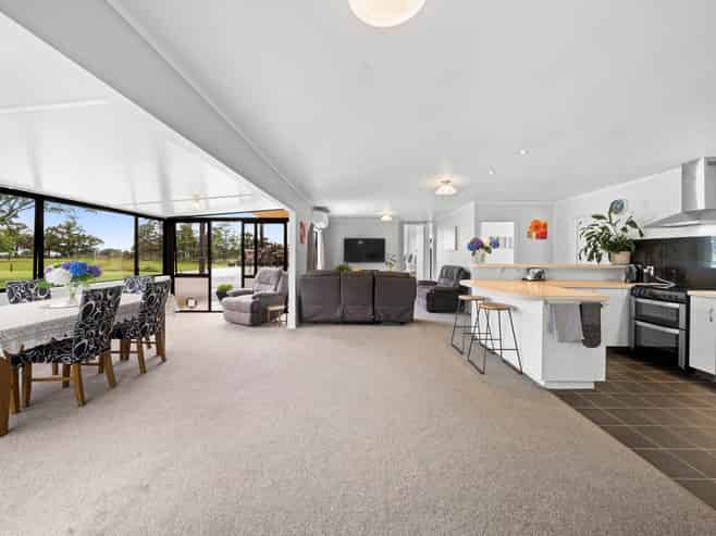 299A Clarks Beach Road, Clarks Beach