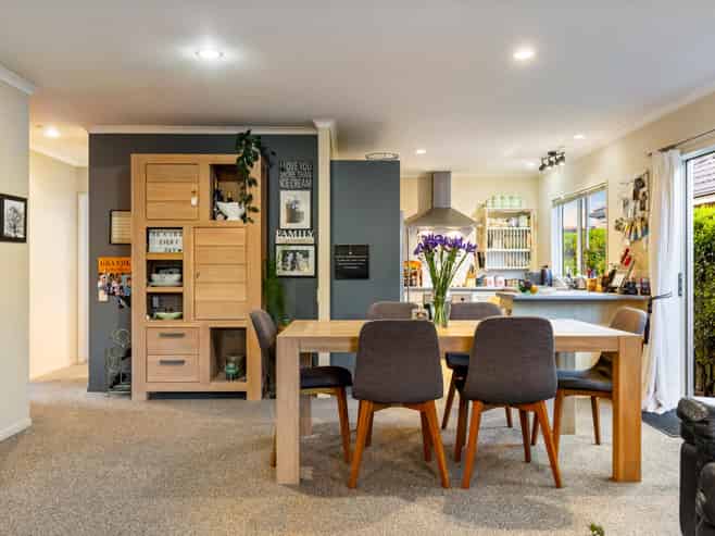 4 Applebox Lane, Henderson