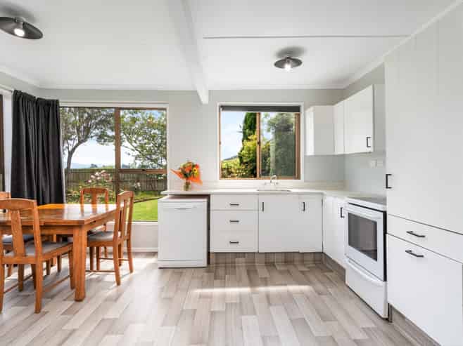 31 Lake View Street, Waihola