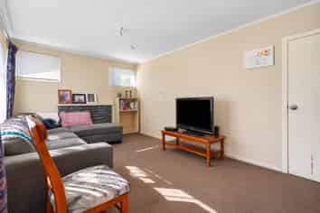 13 Perth Street, Otara
