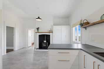 358  Valley road, Raukawa