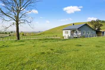 358  Valley road, Raukawa