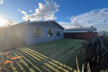 5658 West Coast Road, Springfield