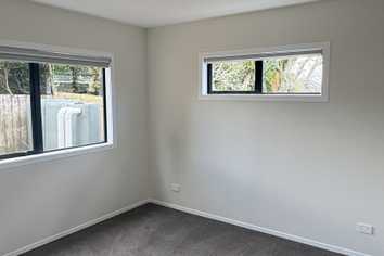 98A Tirimoana Road, Te Atatu South