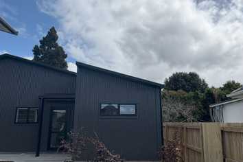 98A Tirimoana Road, Te Atatu South