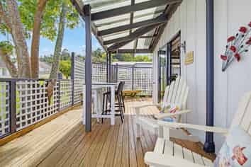 206 Mount Sea Road, Thames