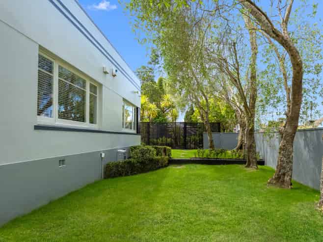 685 New North Road, Morningside
