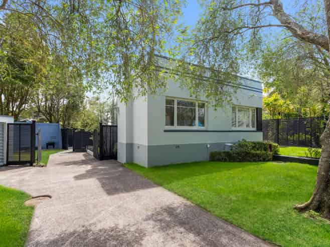 685 New North Road, Morningside