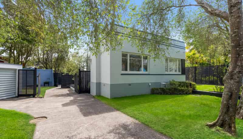 685 New North Road, Morningside
