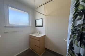 2/283 Lyttelton Street, Spreydon