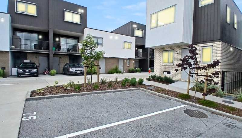 10 Ngae Place, Mangere East