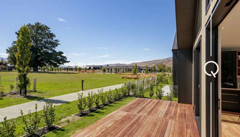5 Hadley Place, Cromwell