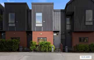 60 Wallace Road, Hobsonville