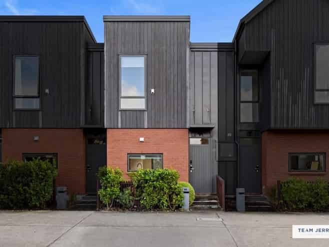 60 Wallace Road, Hobsonville