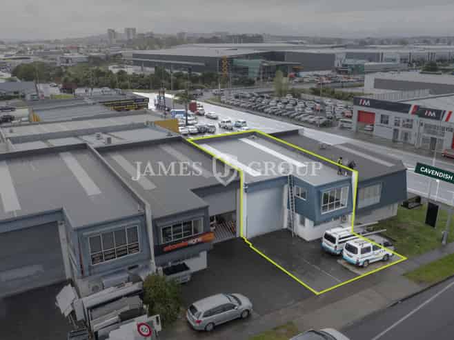 High-Profile on Cavendish with Secure Parking!