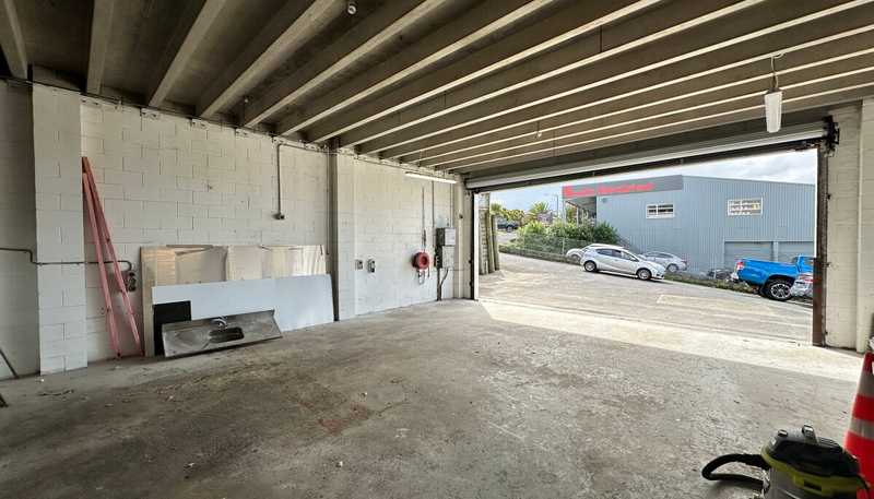 95 Central Park Drive, Henderson