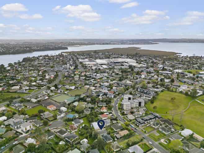 94 Kervil Avenue, Te Atatu Peninsula