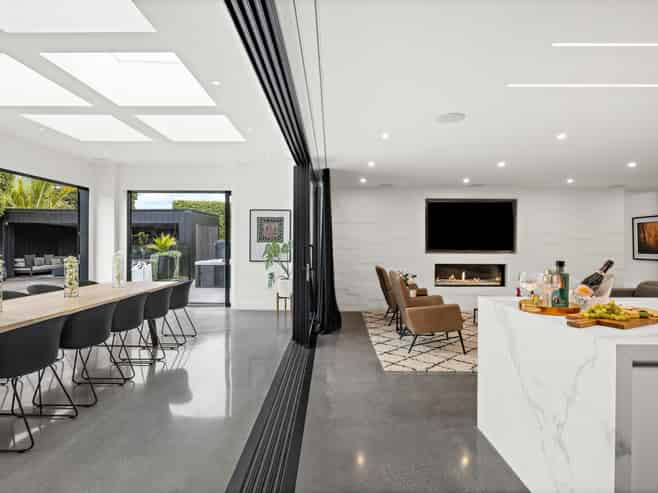 7 Wrybill Way, Point Wells