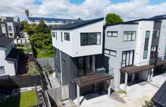 8/14 Ayr Road, Pakuranga