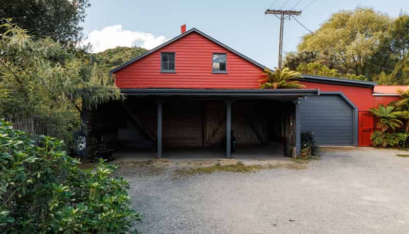 60 Tākaka Hill Highway, Riwaka