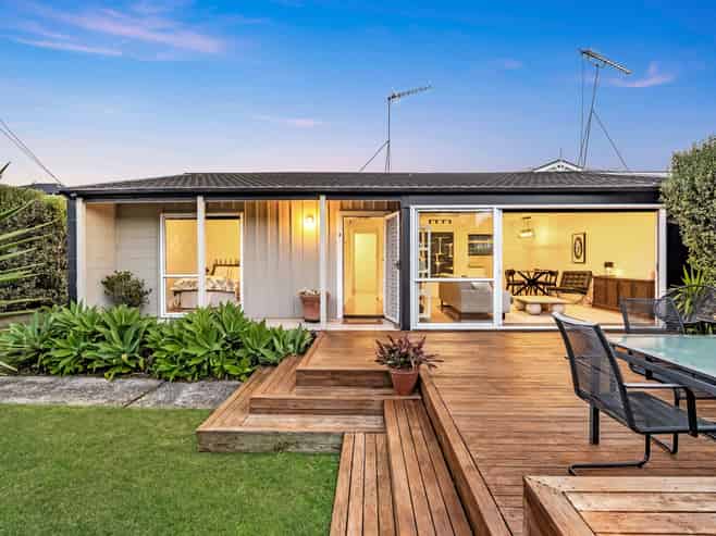 16 Robert Street, Ellerslie