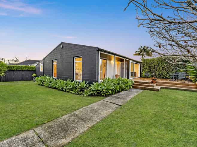 16 Robert Street, Ellerslie
