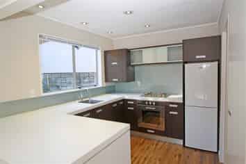 5 Lombardy Place, Whalers Gate